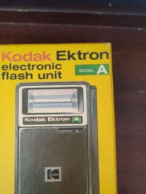 Kodak Ektron Electric Flash Unit Model A